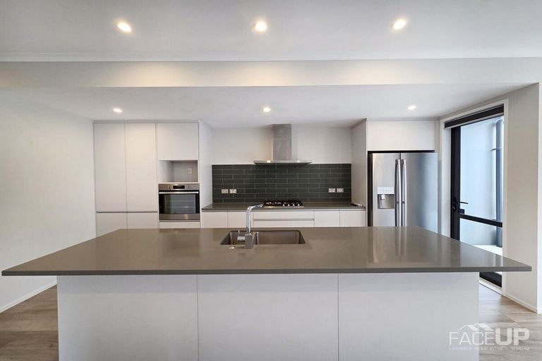 Photo of property in 16 Chaffinch Road, Hobsonville, Auckland, 0616