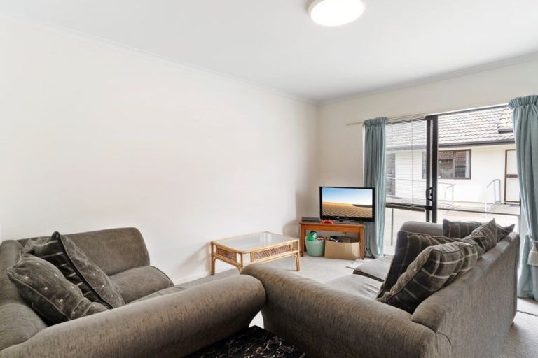 Photo of property in 8d Heath Street, Mount Maunganui, 3116