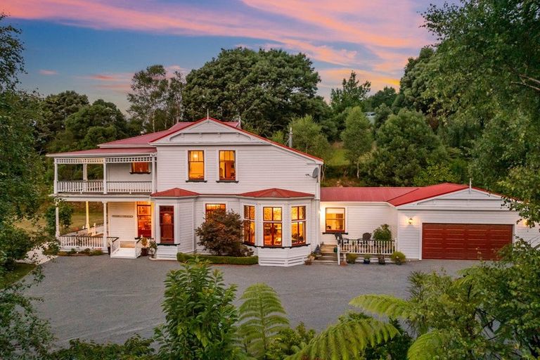 Photo of property in 215a Katherine Mansfield Drive, Whitemans Valley, Upper Hutt, 5371