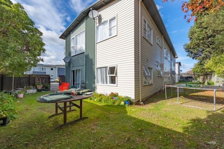 Photo of property in 2/253 Waterloo Road, Hutt Central, Lower Hutt, 5011