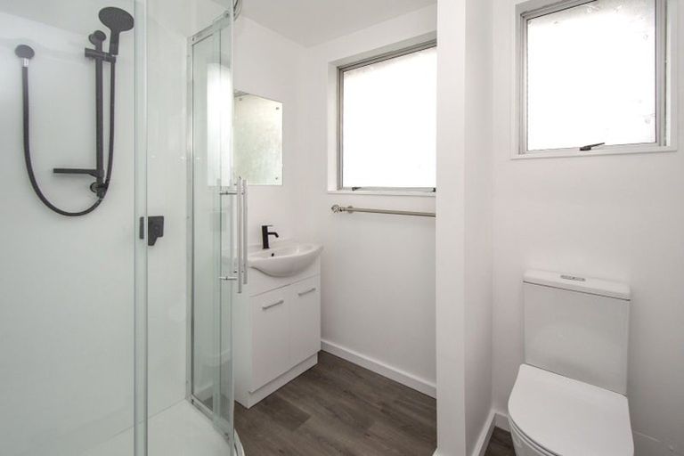 Photo of property in 4/19 Hargest Crescent, Sydenham, Christchurch, 8023