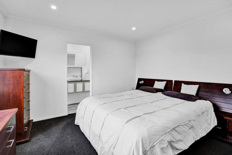 Photo of property in 25c Mason Road, Hawera, 4674