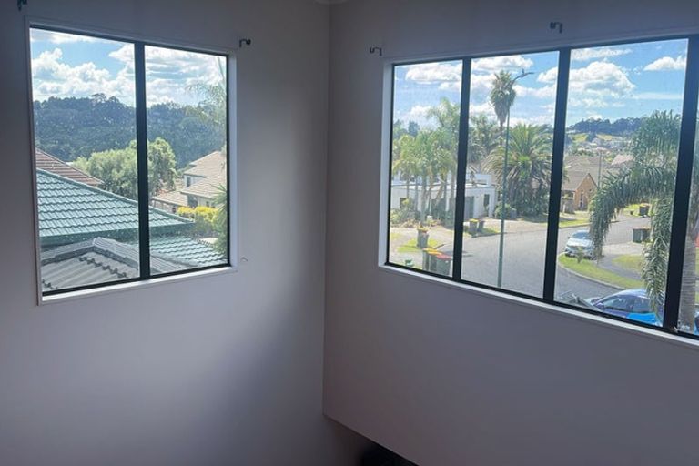 Photo of property in 16 Lamia Place, The Gardens, Auckland, 2105