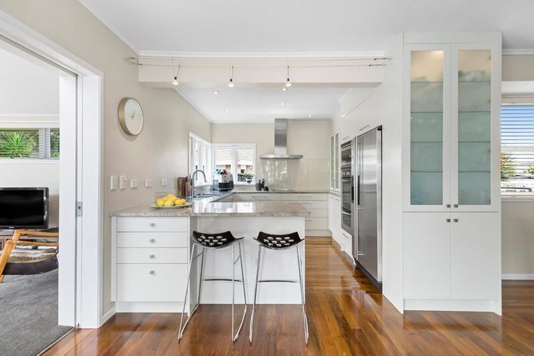 Photo of property in 10 Pembroke Crescent, Glendowie, Auckland, 1071