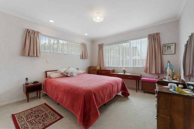 Photo of property in 2/93 Wallace Place, Westown, New Plymouth, 4310