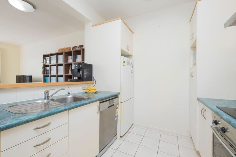 Photo of property in 19/2 Armoy Drive, East Tamaki, Auckland, 2016