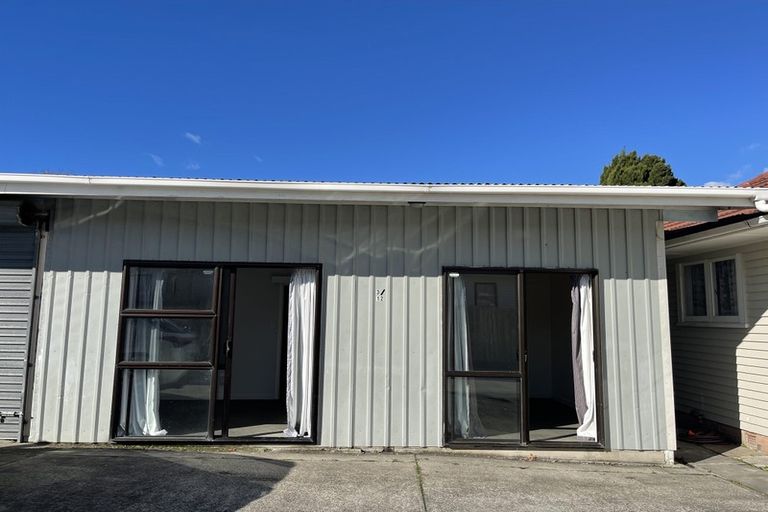 Photo of property in 1/12 Tonar Street, Northcote, Auckland, 0627
