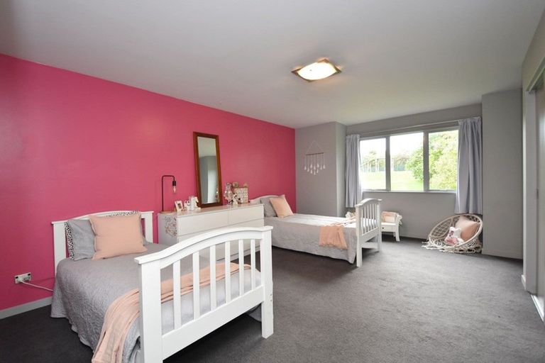 Photo of property in 225 Oreti Road, Otatara, Invercargill, 9879