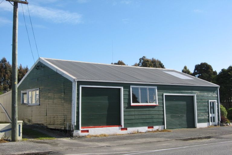 Photo of property in 126 Brougham Street, Westport, 7825