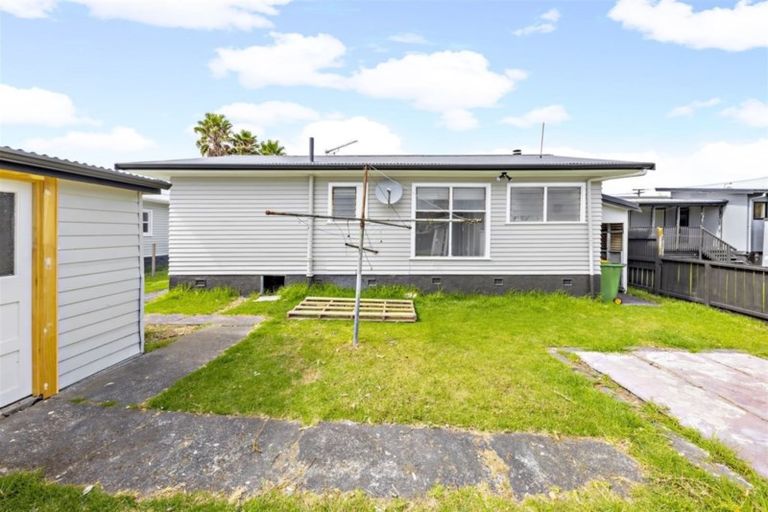 Photo of property in 4 Atkinson Avenue, Papatoetoe, Auckland, 2025