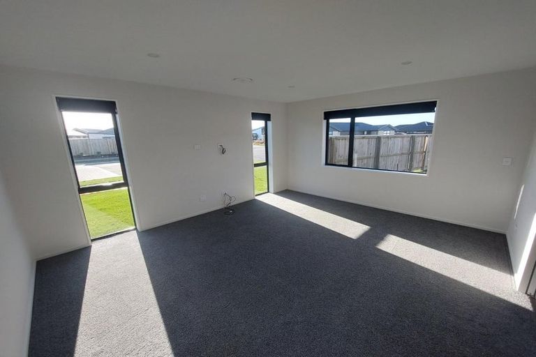 Photo of property in 14 Lomu Way, Rolleston, 7615