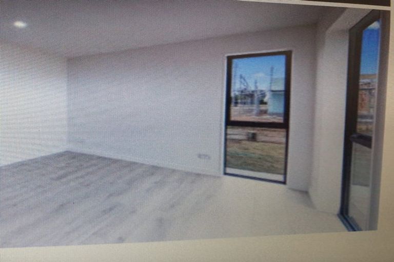 Photo of property in 17 Hoiho Road, Pukekohe, 2120