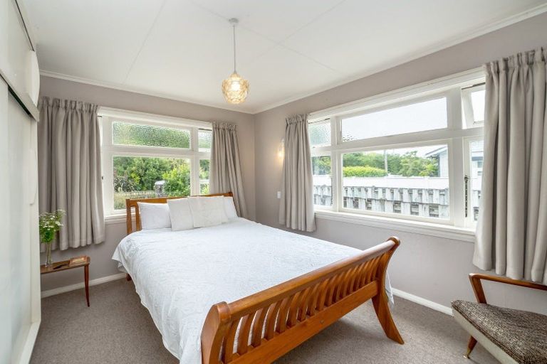 Photo of property in 12a Kuratawhiti Street, Greytown, 5712