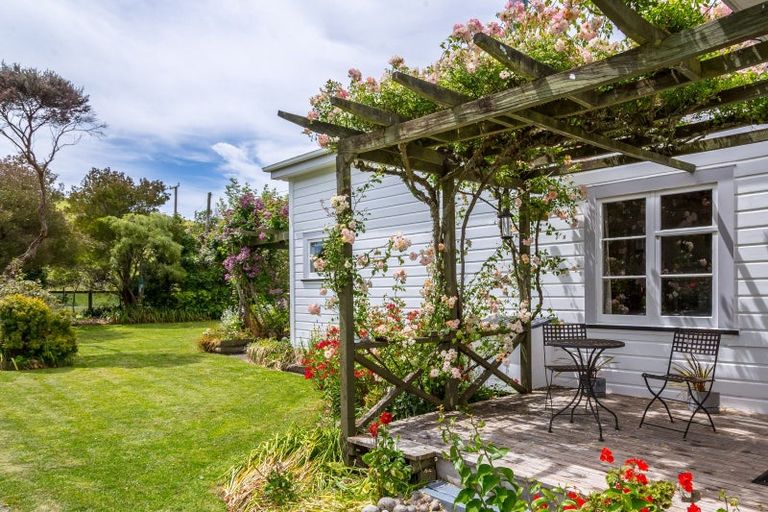 Photo of property in 26 Post Office Road, Mangapakeha, Masterton, 5872