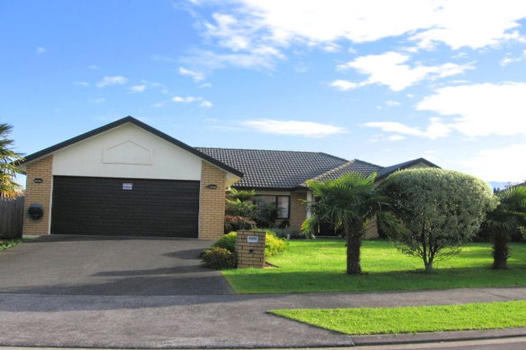 Photo of property in 13 Glencullen Place, Dannemora, Auckland, 2016