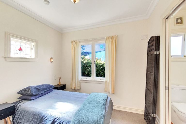 Photo of property in 88 Victoria Road, Devonport, Auckland, 0624