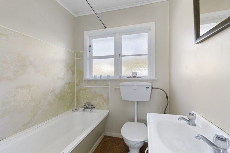 Photo of property in 7a Seddon Street, Wallaceville, Upper Hutt, 5018