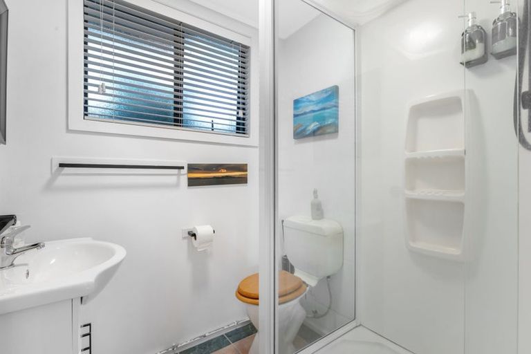 Photo of property in 15 Ranui Street, Waikawa, Picton, 7220