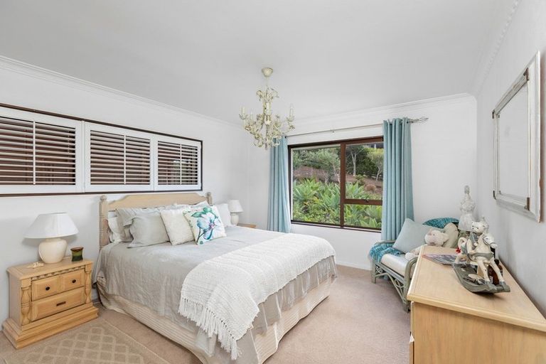 Photo of property in 16 Kotare Place, Sandspit, Warkworth, 0982