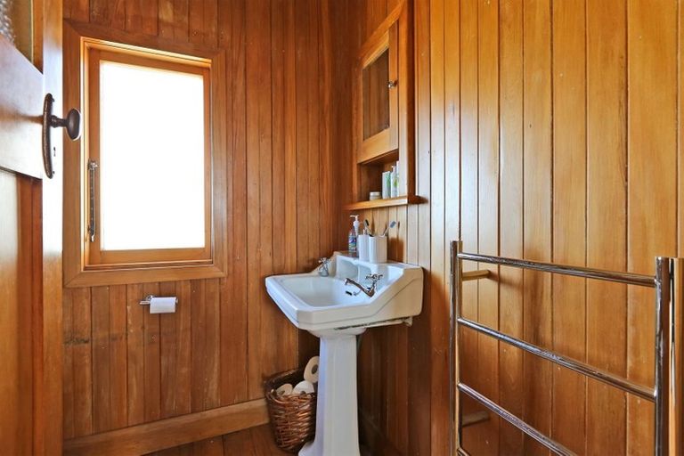 Photo of property in 1303 Jubilee Street, Mayfair, Hastings, 4122