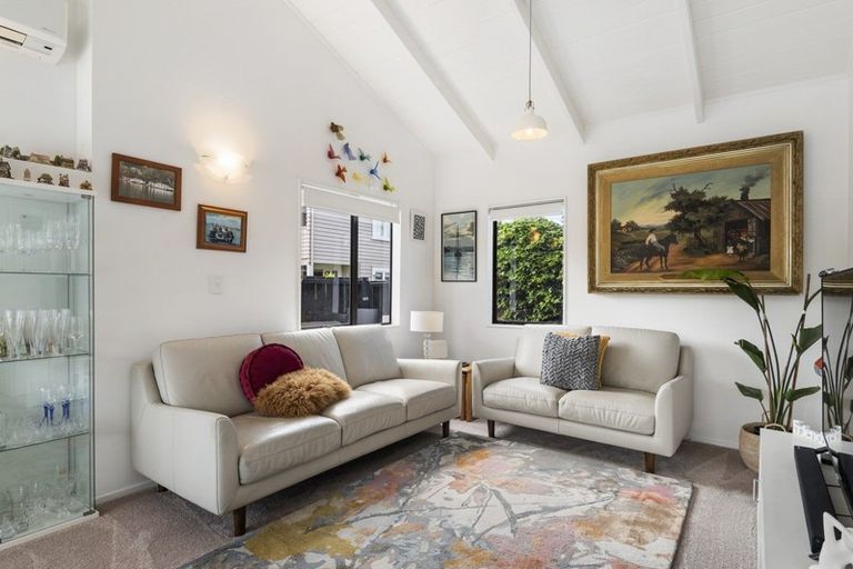 Photo of property in 2/78 Ngataringa Road, Devonport, Auckland, 0624