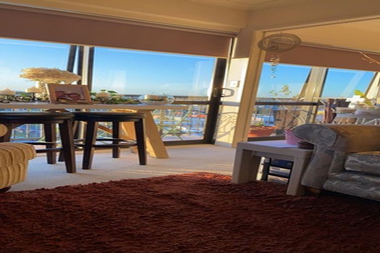 Photo of property in The Rennaissance, 5j/18 Ronwood Avenue, Manukau, Auckland, 2104