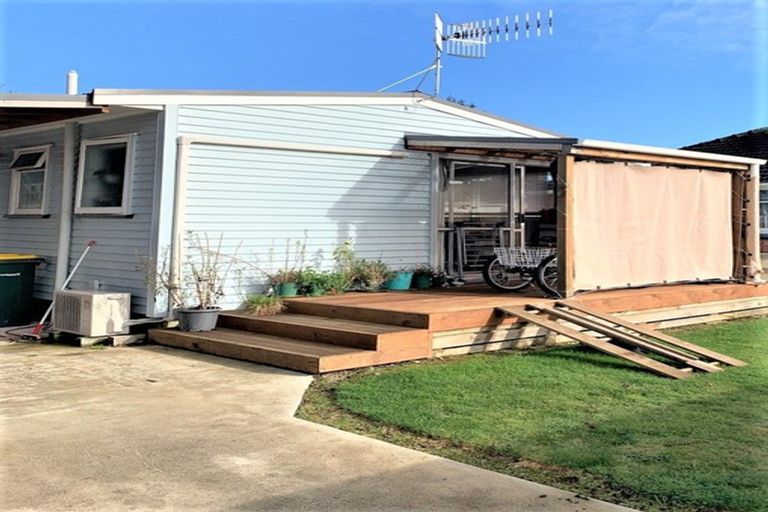 Photo of property in 8 Maire Street, Levin, 5510