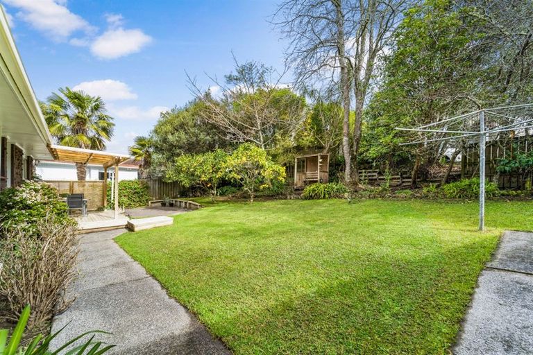 Photo of property in 8 Newstead Avenue, Browns Bay, Auckland, 0632