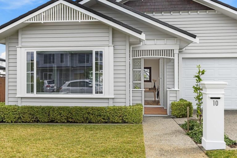 Photo of property in 10 Pekanga Road, Orewa, 0931