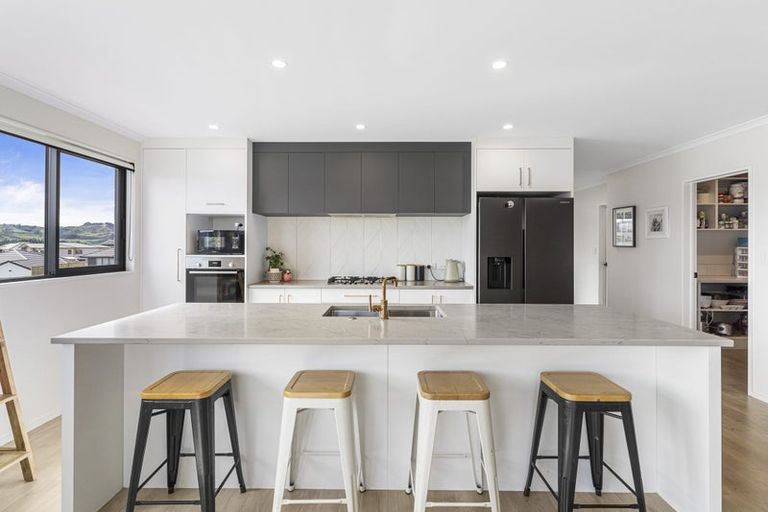 Photo of property in 150 Harriet Johnston Drive, Pokeno, 2402