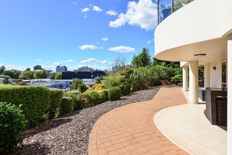 Photo of property in 40i Thackeray Street, Hamilton Lake, Hamilton, 3204