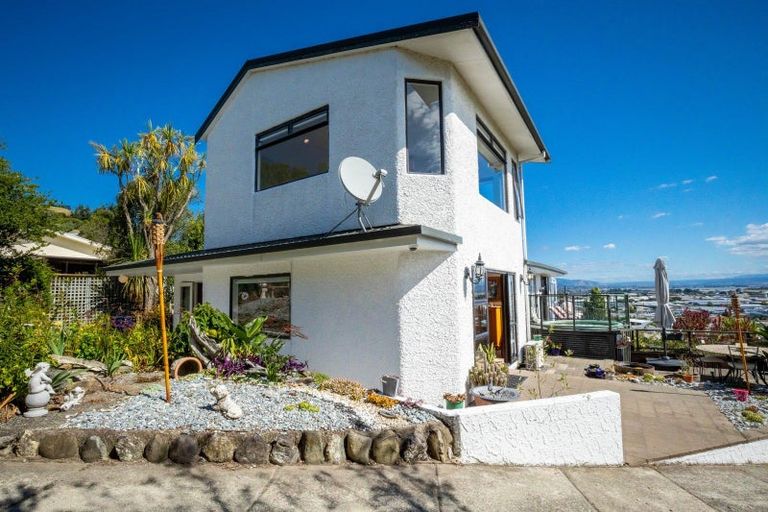 Photo of property in 51 Tosswill Road, Tahunanui, Nelson, 7011