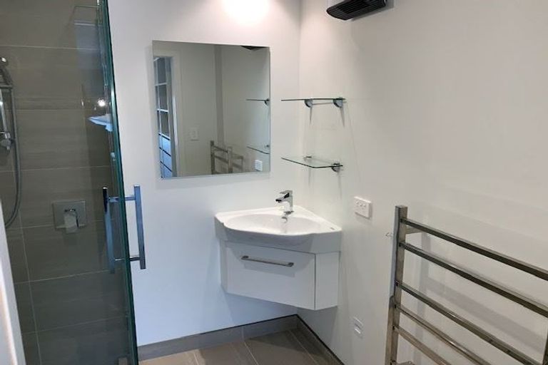 Photo of property in 7/19 Ruakiwi Road, Hamilton Lake, Hamilton, 3204