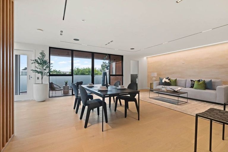 Photo of property in 48c Merani Street, Belmont, Auckland, 0622