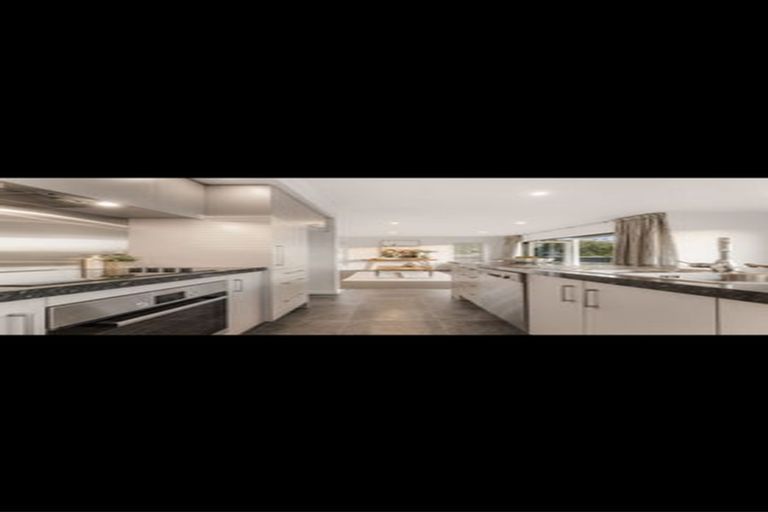 Photo of property in 1 Fender Close, Pyes Pa, Tauranga, 3112