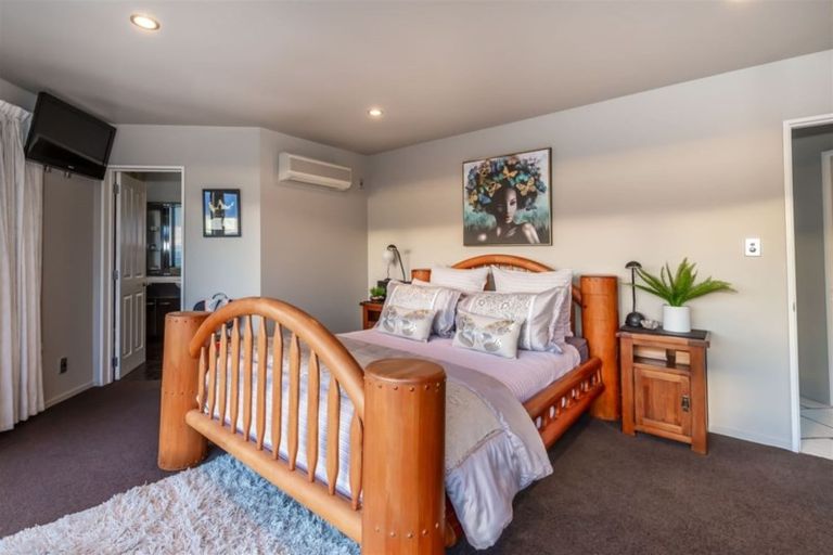 Photo of property in 8a Vista Place, Huntsbury, Christchurch, 8022