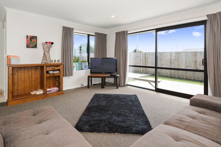 Photo of property in 15 Te Puea Avenue, Meremere, Mercer, 2474