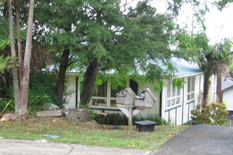 Photo of property in 3 Christina Avenue, Te Atatu South, Auckland, 0602