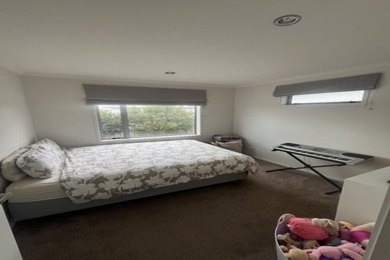 Photo of property in 33 Shrule Place, Huntington, Hamilton, 3210