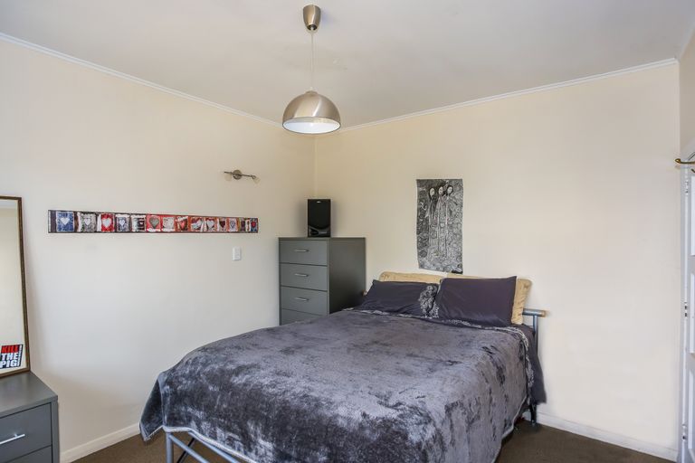 Photo of property in 2/101a Clevedon Road, Papakura, 2110