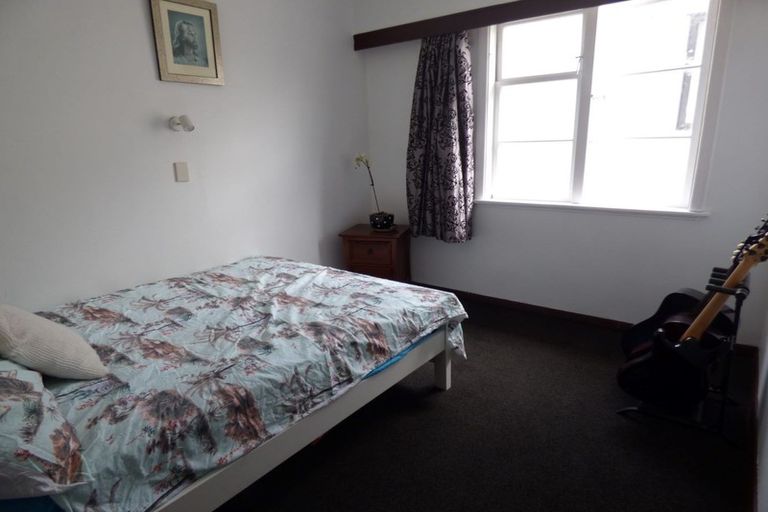 Photo of property in 164 Newlands Road, Newlands, Wellington, 6037