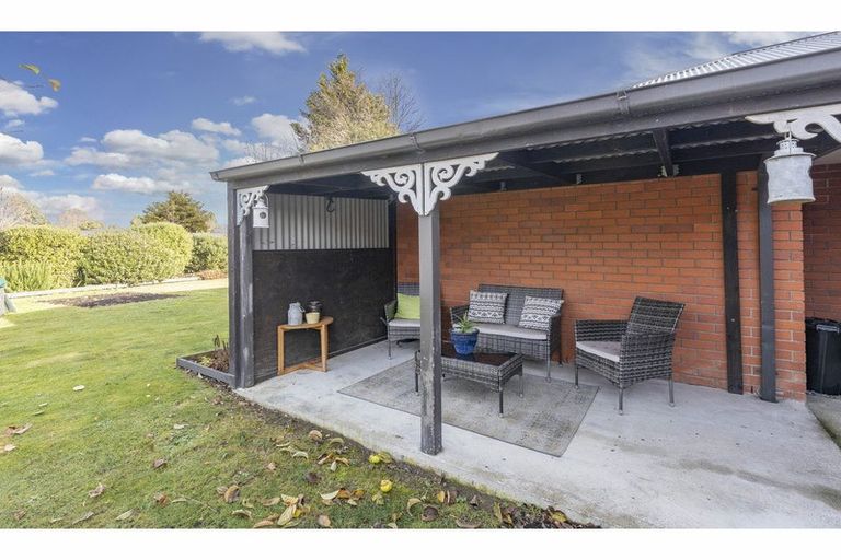 Photo of property in 10 Kowhai Street, Oxford, 7430