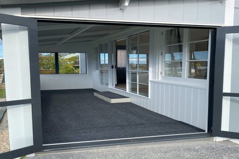 Photo of property in 175 Vipond Road, Stanmore Bay, Whangaparaoa, 0932