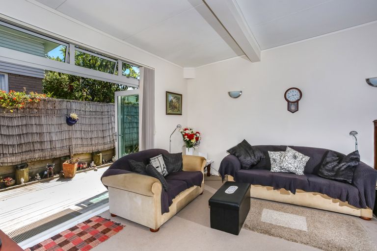 Photo of property in 7 Merlot Lane, Pukekohe, 2120