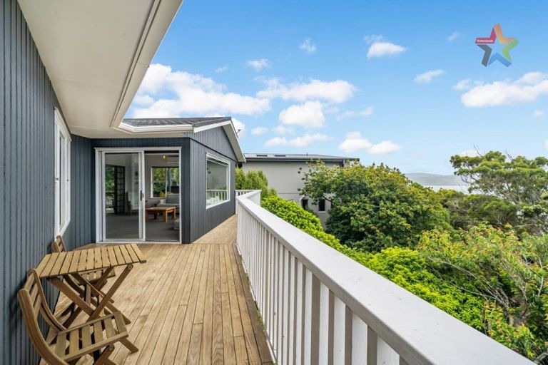 Photo of property in 6 Nikau Road, Point Howard, Lower Hutt, 5013