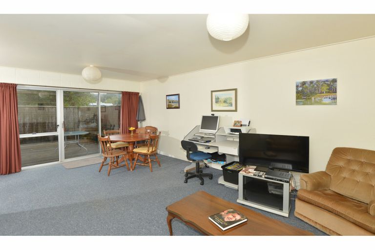 Photo of property in 2/81 Old Onerahi Road, Onerahi, Whangarei, 0110