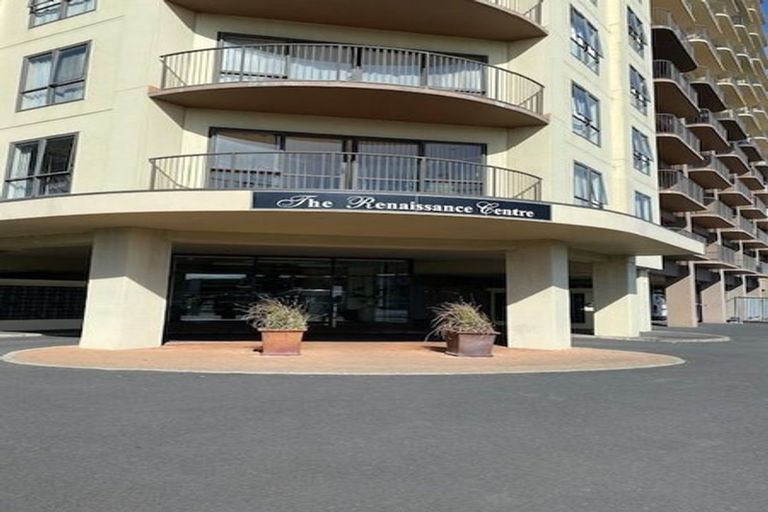 Photo of property in The Rennaissance, 5j/18 Ronwood Avenue, Manukau, Auckland, 2104