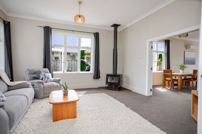 Photo of property in 12 Albert Street, Dannevirke, 4930