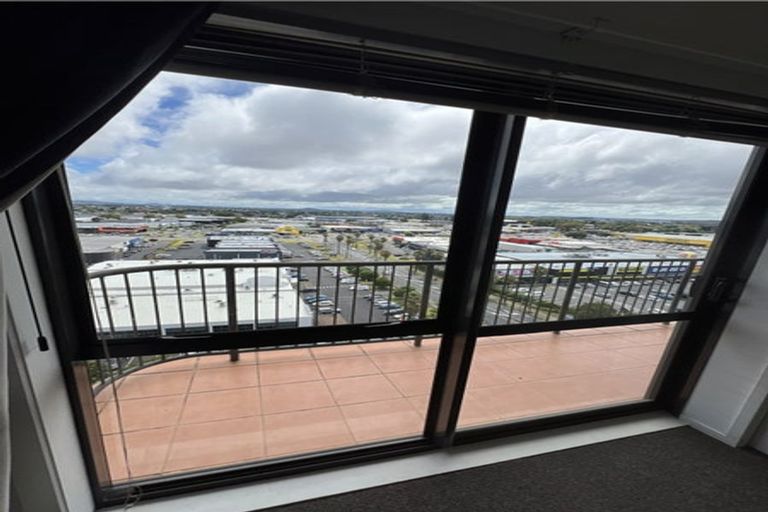 Photo of property in The Rennaissance, 11d/18 Ronwood Avenue, Manukau, Auckland, 2104