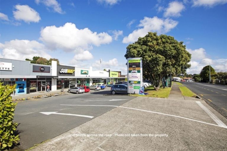 Photo of property in 183 Carlisle Road, Northcross, Auckland, 0632